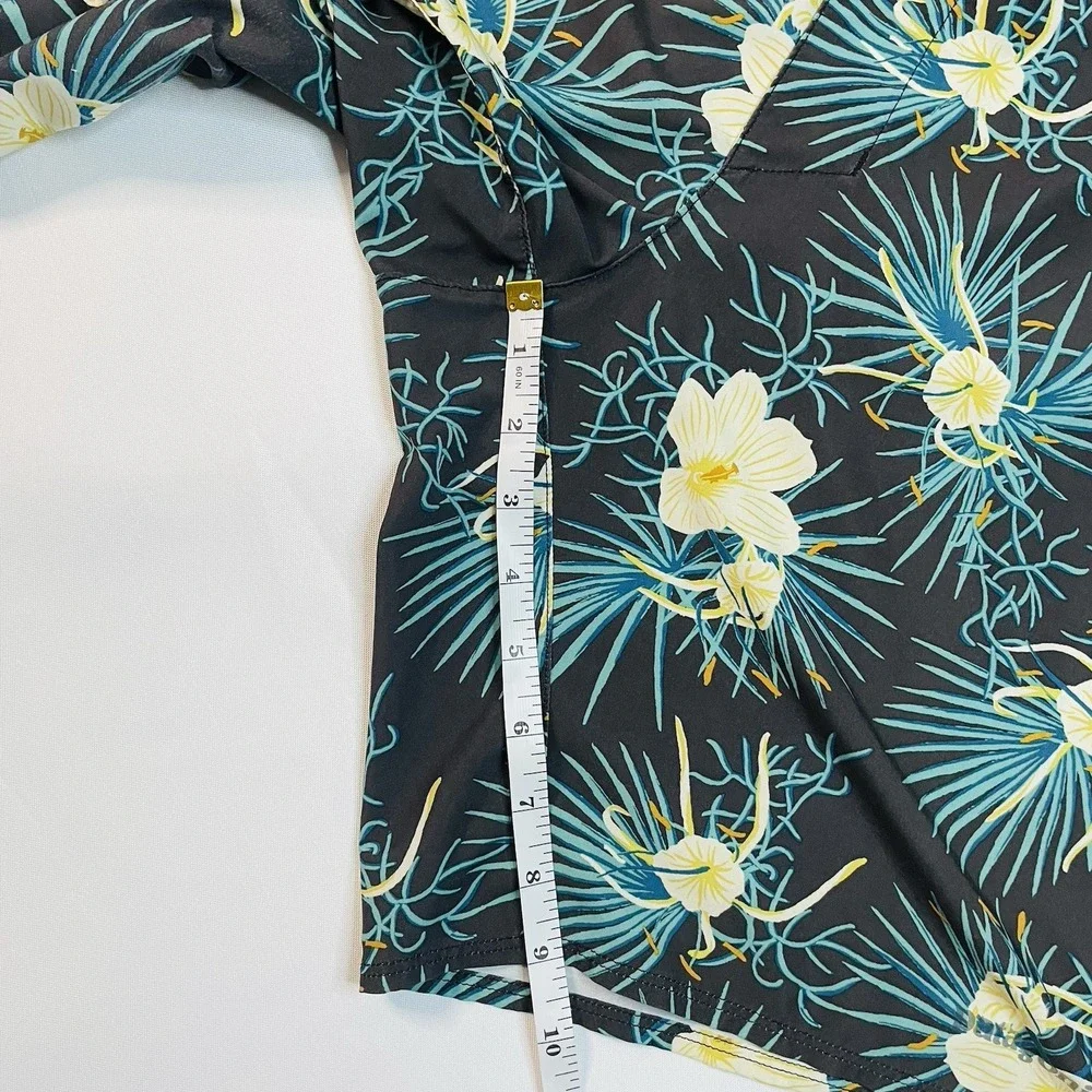 Patagonia Men's Board‎ Shorts Tropical Floral Print Black Blue Size 34